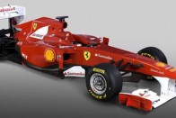 F1: Megérkezett az új Ferrari 17