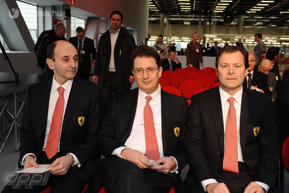 F1: Felhúzta az orrát az új Ferrari – videó 4