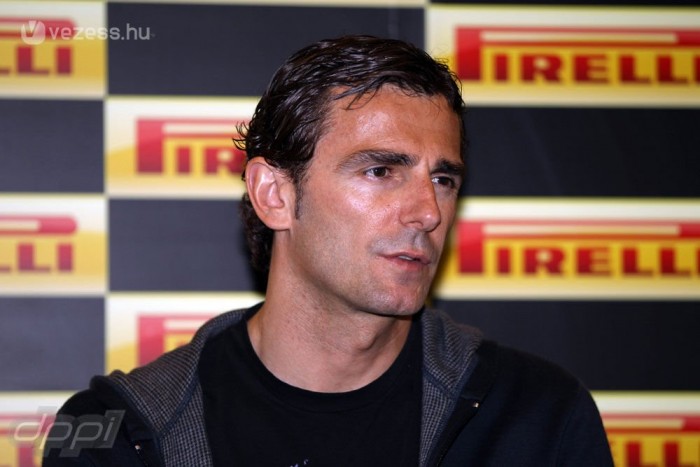 F1: A McLaren visszaveszi a veteránt?