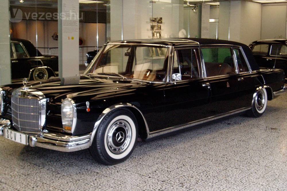 A 600 Pullman 1965-ben állt szolgálatba