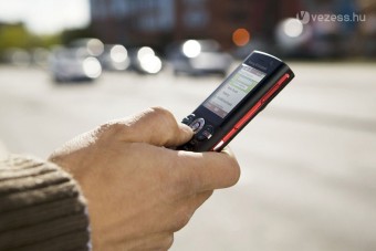 Gyalogosan sem lehetne mobilozni