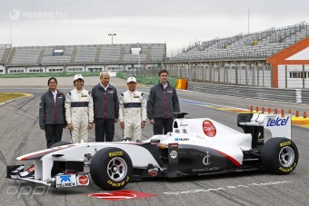 F1: Már nem meztelen az új Sauber