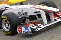 F1: Már nem meztelen az új Sauber 19