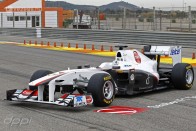 F1: Már nem meztelen az új Sauber 22