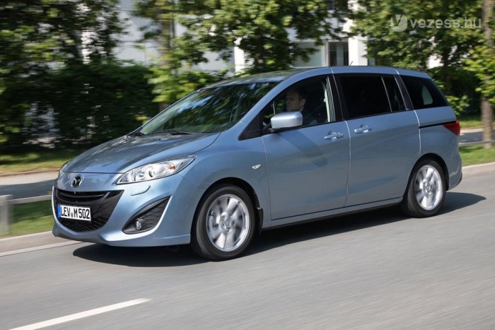 Mazdát árul a Nissan