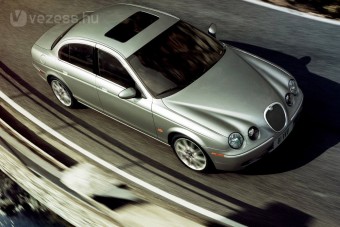 Autótlan politikusok a Parlamentben