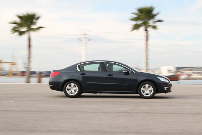 A robotváltótól nagyokat bólint az autó