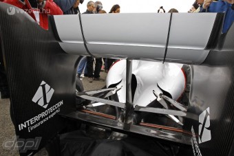 Idegenkednek a pilóták az új szárnytól