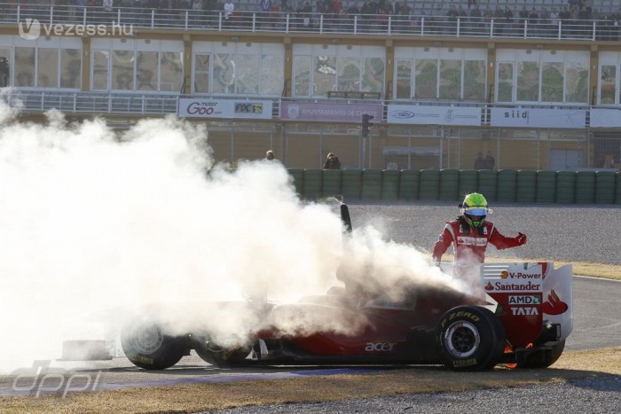 F1: A Renault begyorsult, a Ferrari kigyulladt 6