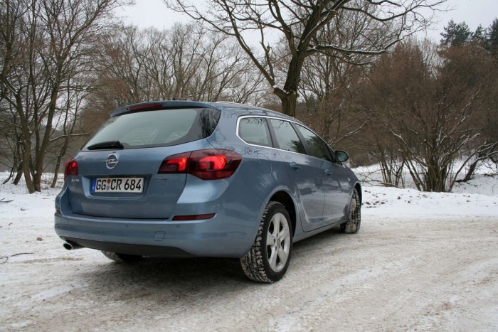 Astra kombi – A jóképű mindenes 6 | Vezess Harmonikus far, minden szögből.