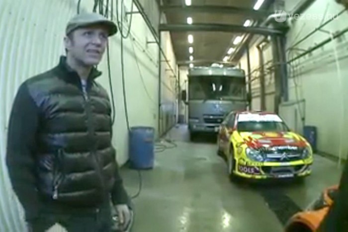 Ken Block beugrott Petter Solberghez