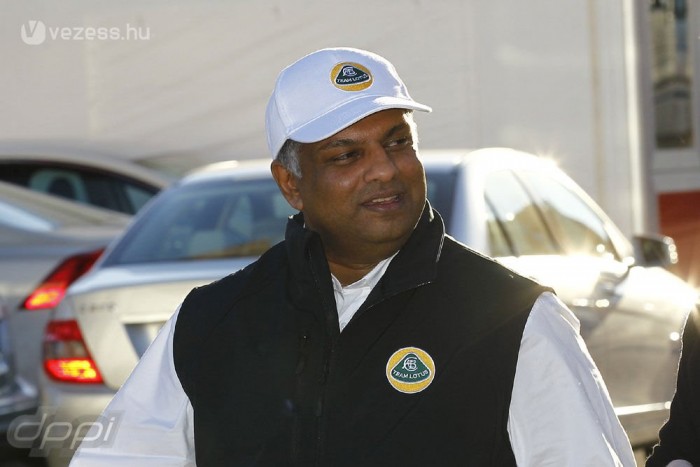 F1: Uralkodói kitüntetés a Lotus-főnöknek