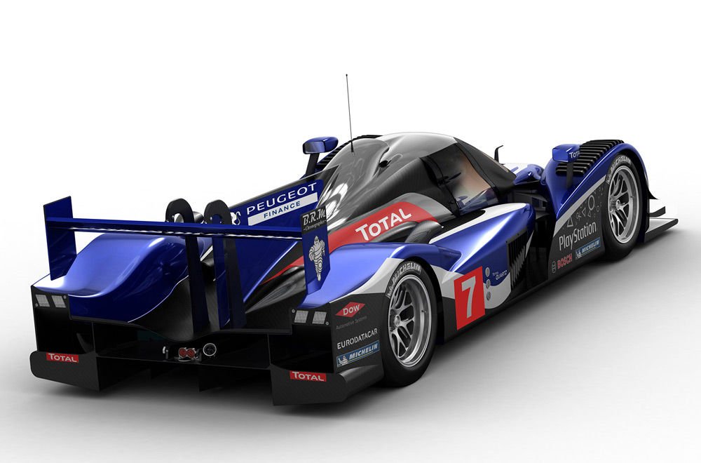 V8-assal támad a Peugeot Le Mans-ban 5