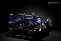 V8-assal támad a Peugeot Le Mans-ban 13