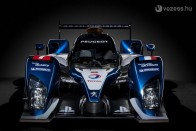 V8-assal támad a Peugeot Le Mans-ban 15