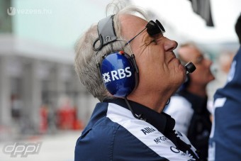 F1: Kiszáll a Williams társalapítója