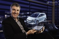 Hologramként érkezett az új Opel Zafira 12