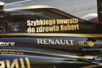 F1: Az autókon üzennek Kubicának a csapatok