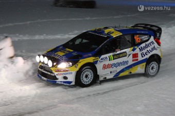 Pénz nélküli versenyző az élen a Svéd-ralin