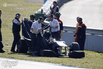 F1: Rosberg még nem félti a Mercedest