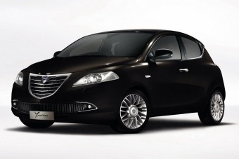 Ötajtóssá alakul a Lancia Ypsilon