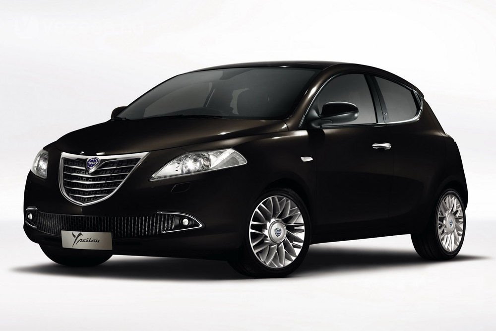 Ötajtóssá alakul a Lancia Ypsilon 1