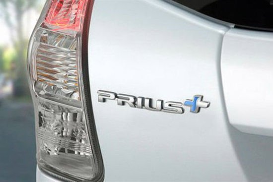 Toyota Prius hét üléssel