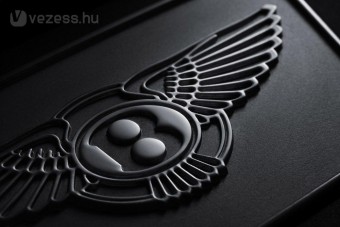 Új kupék és SUV a Bentleytől