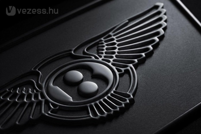 Új kupék és SUV a Bentleytől