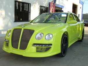 Félelmetes ocsmány Bentley utánzat