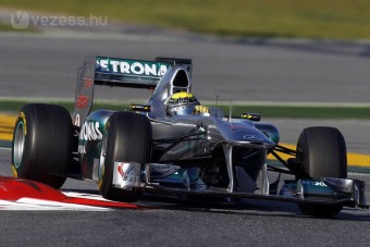 F1: Megint a Mercedes ugrott élre a teszten