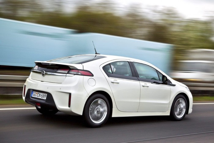 11 millió az Opel hibridje 6 | Vezess 11 millió az Opel hibridje 6