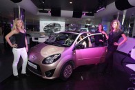 2 790 000 forintért kapható a légkondis Twingo Miss Sixty