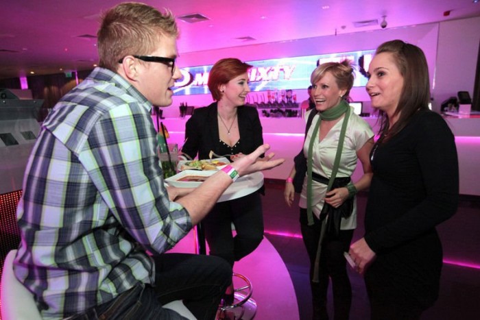 Vulévu kusé ávekmoá? – egy Twingóban 10 | Vezess Ki a kakukktojás a képen? Segítünk, egyedül neki nem XX a kromoszómája