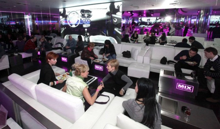 Vulévu kusé ávekmoá? – egy Twingóban 8 | Vezess Idén 18 éves a Twingo, ezt ünnepli a Renault a divatos szériával