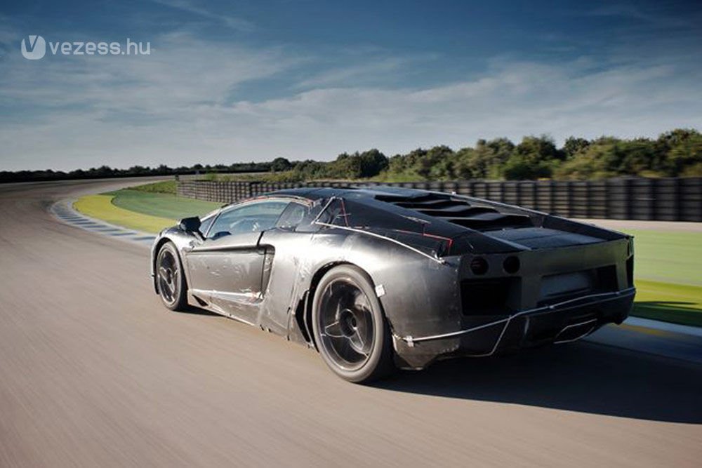 Nincs titok: Itt az új Lamborghini 8