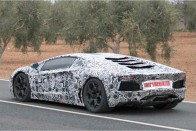 Nincs titok: Itt az új Lamborghini 24