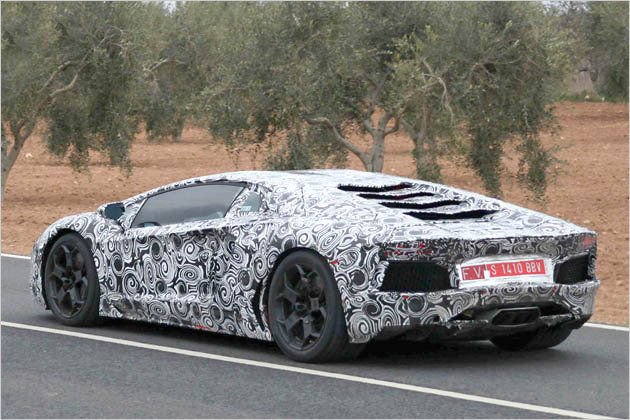 Nincs titok: Itt az új Lamborghini 10