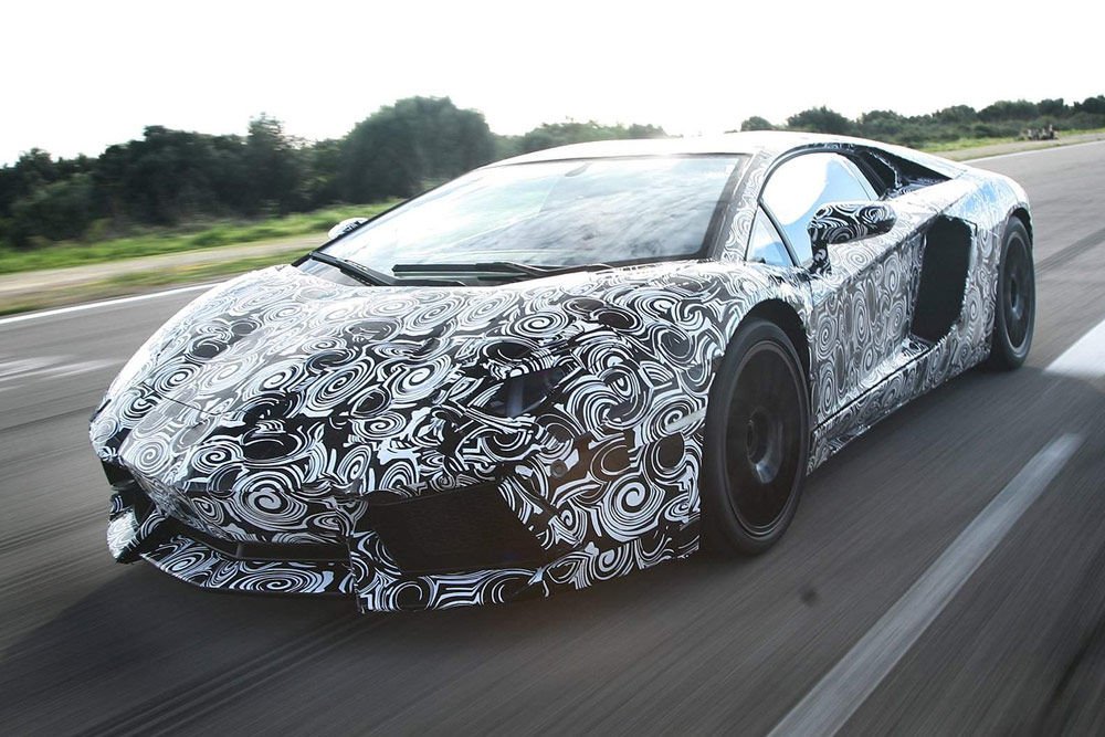 Nincs titok: Itt az új Lamborghini 12