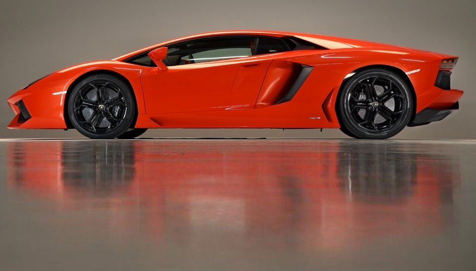 Nincs titok: Itt az új Lamborghini 16