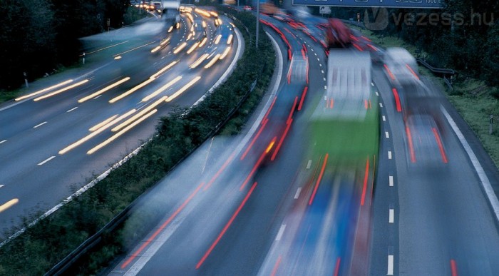 A traffipaxozást magyarázza a rendőrség 11