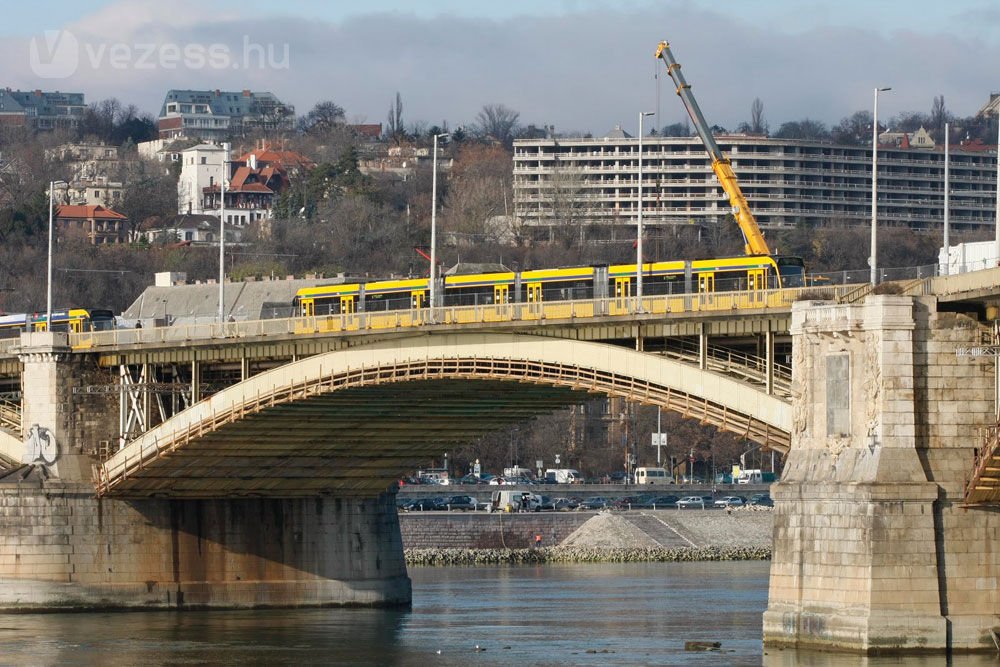 Bomba a Margit hídnál 1