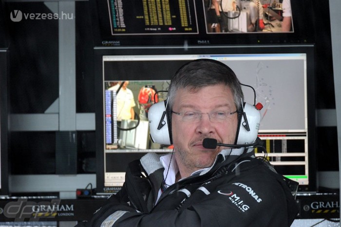 F1: Egy másodperc hiányzik a Mercinek