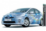 Konnektoros Prius: 2012-ben már kapható lesz Európában, a hagyományos Priusnál 30%-kal lesz drágább.