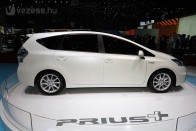 Toyota Prius+: hibrid nagycsaládosoknak 11