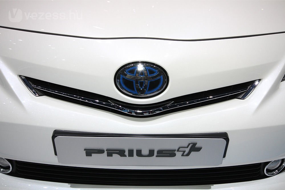 Toyota Prius+: hibrid nagycsaládosoknak 8