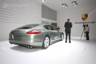 Panamera S Hybrid: hátsó ablaktörlő alapáron 28