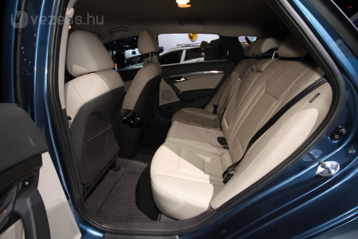 A Passat ellen megy a Hyundai 11 | Vezess Egy Mondeo vagy Passat ellenében az i40cw sem lehet szűk hátul