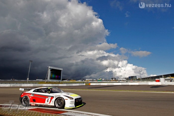 Visszatérnek a japánok a Forma-1-be? 6 | Vezess A Nissan GT-R győzelmi esélyes a Nürburgringi 24 óráson