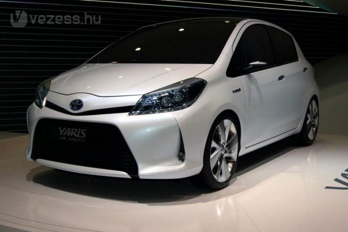 Jövőre már Yaris hibriddel járhatunk 1 Jövőre már Yaris hibriddel járhatunk 1